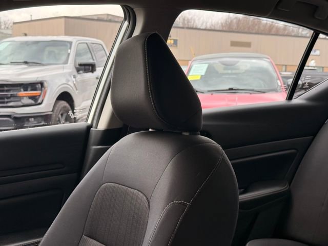 Used 2024 Nissan Altima 2.5 SV image 25