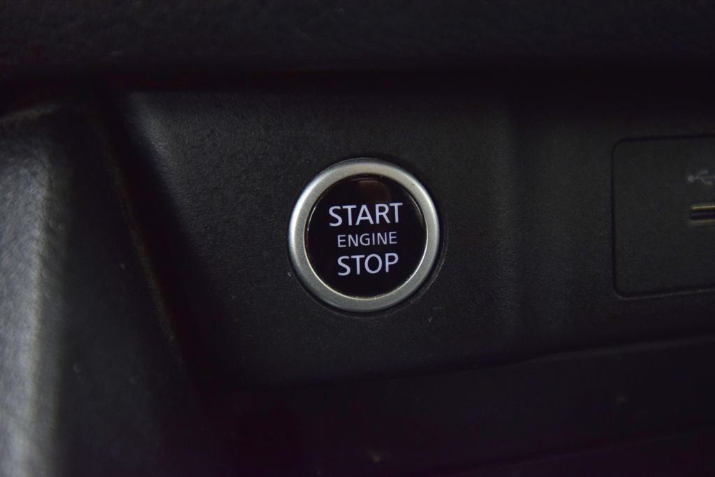 Used 2023 Nissan Rogue S FWD image 30