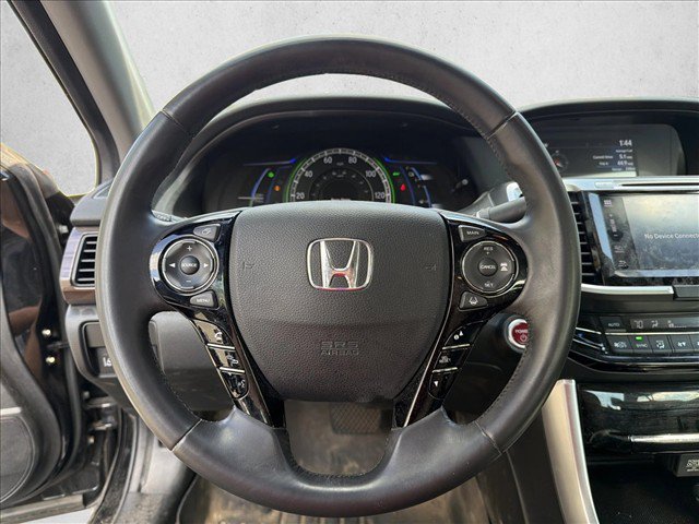 Used 2017 Honda Accord Touring image 13