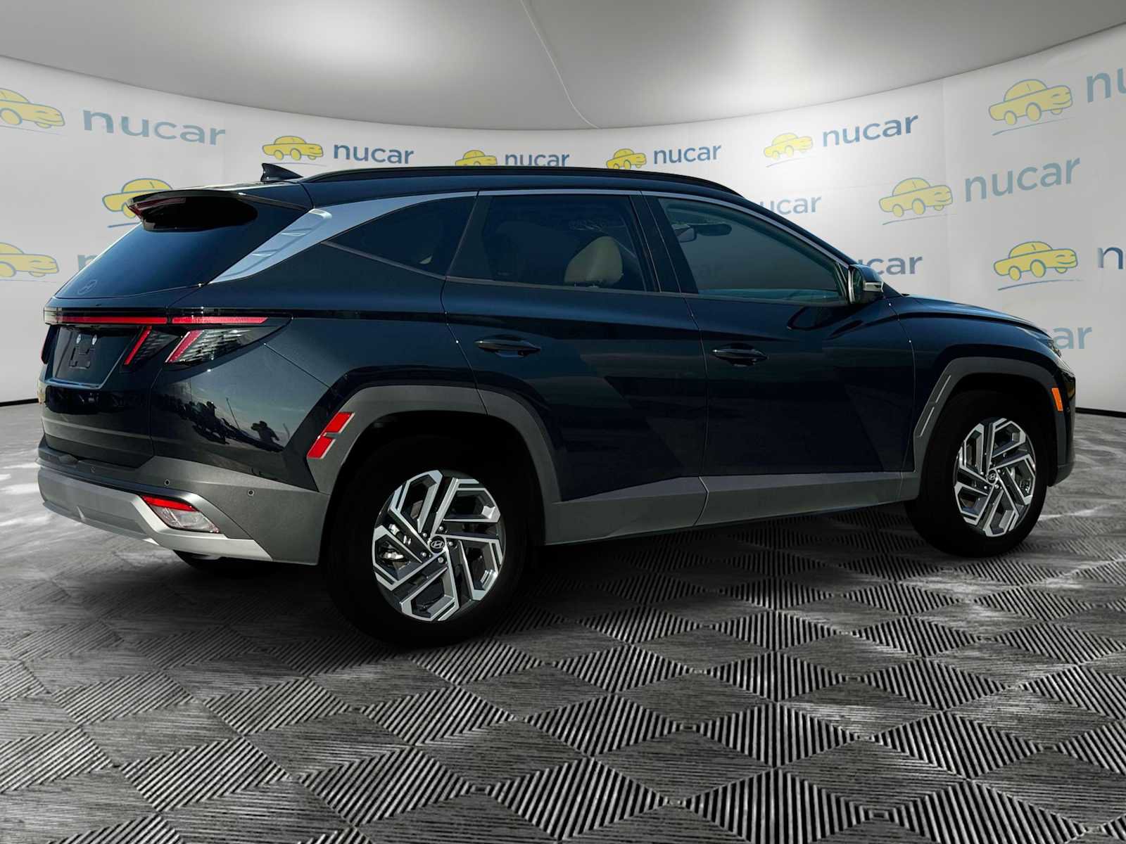 New 2025 Hyundai Tucson Limited image 9