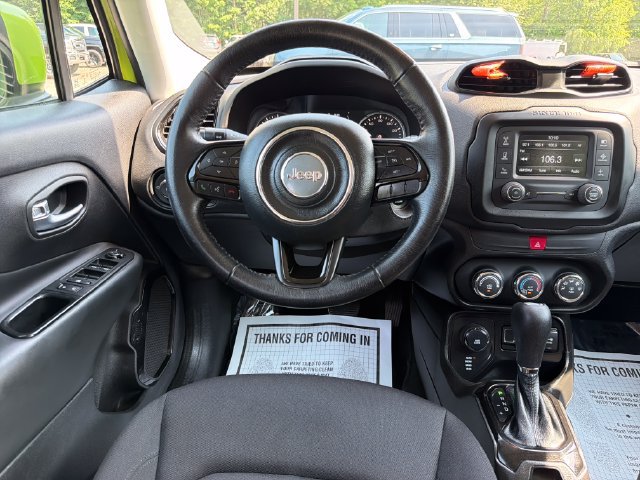 Used 2017 Jeep Renegade Altitude AWD/4WD image 15