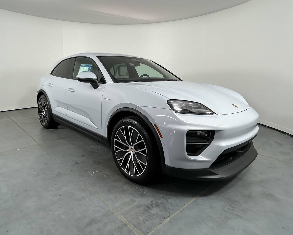New 2026 Porsche Macan 4 Electric AWD/4WD image 9