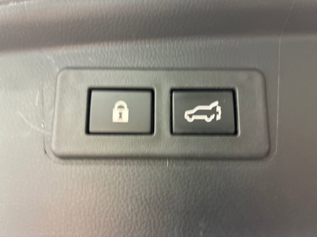 Used 2023 Subaru Outback Limited image 30