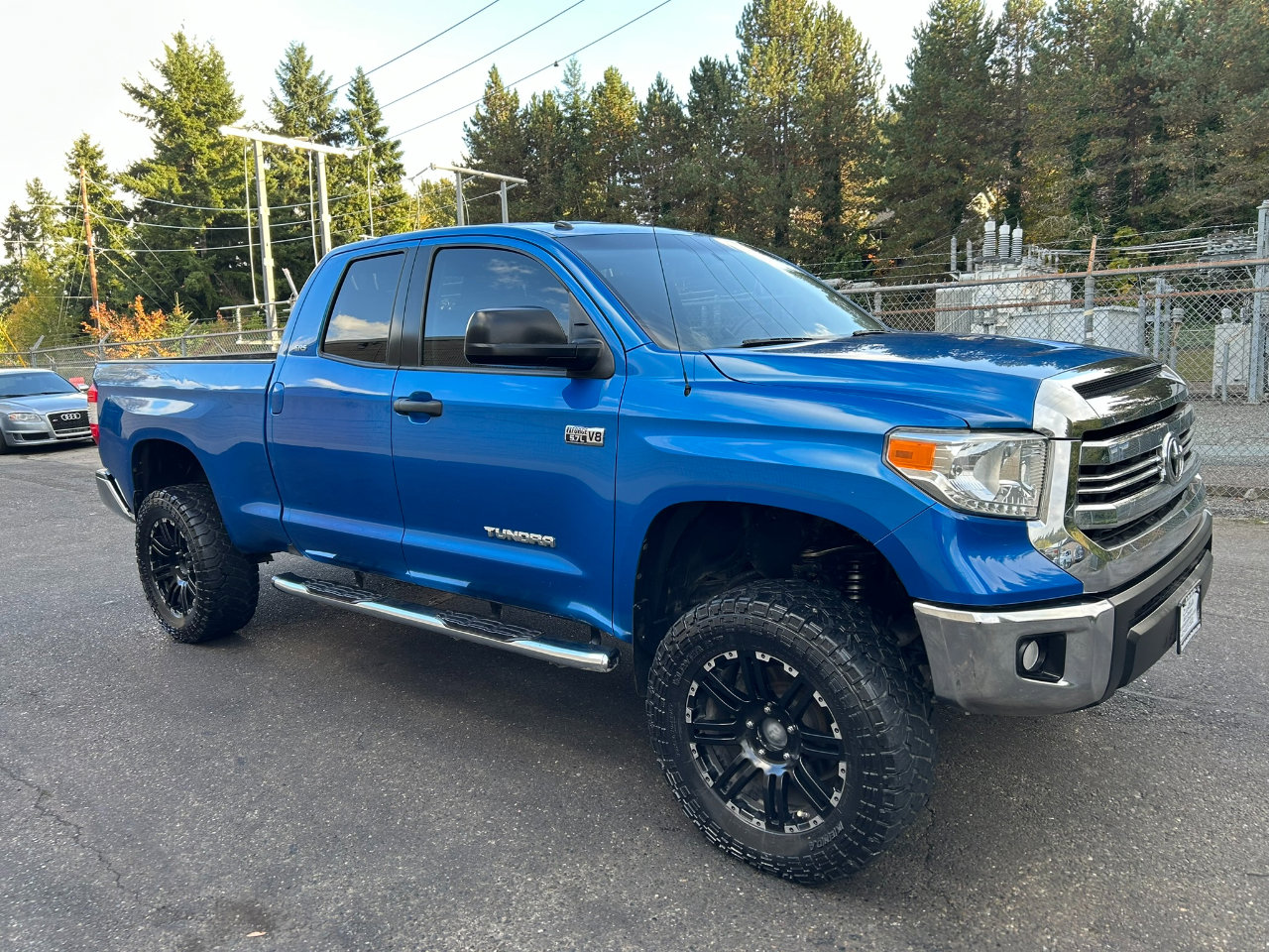 Used 2017 Toyota Tundra SR5 image 3