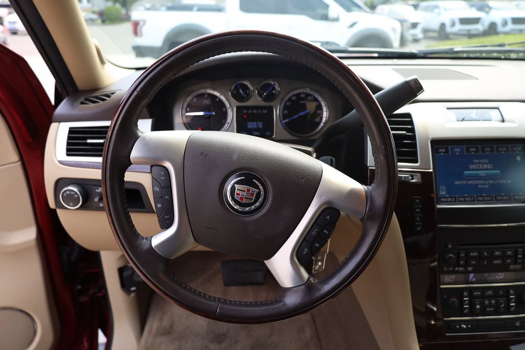 Used 2011 Cadillac Escalade ESV Premium AWD/4WD image 13