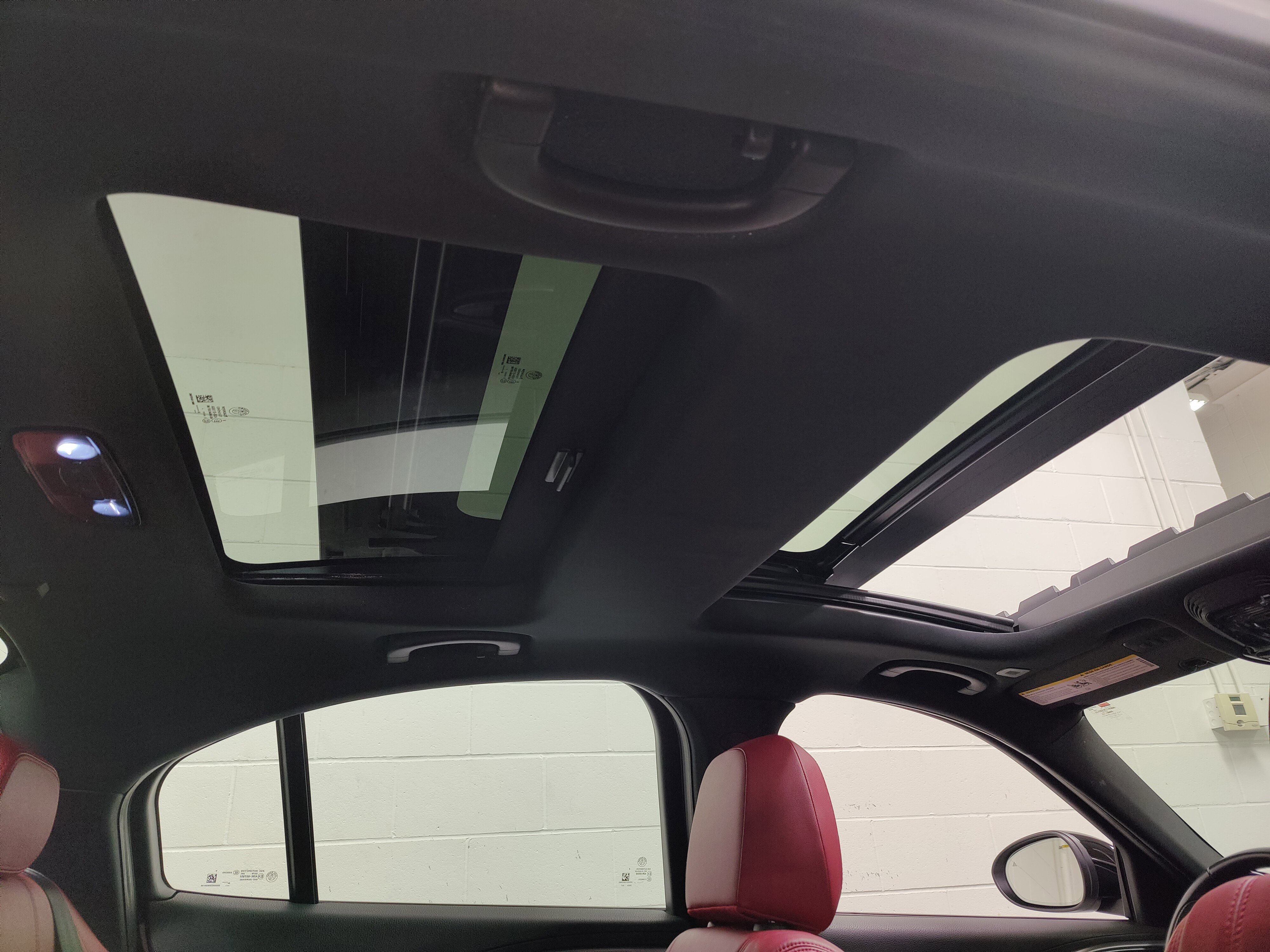 Certified 2024 Alfa Romeo Giulia Ti w/ Performance Driving Package image 9