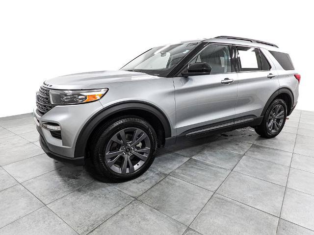 Certified 2024 Ford Explorer XLT w/ Equipment Group 202A AWD/4WD image 4