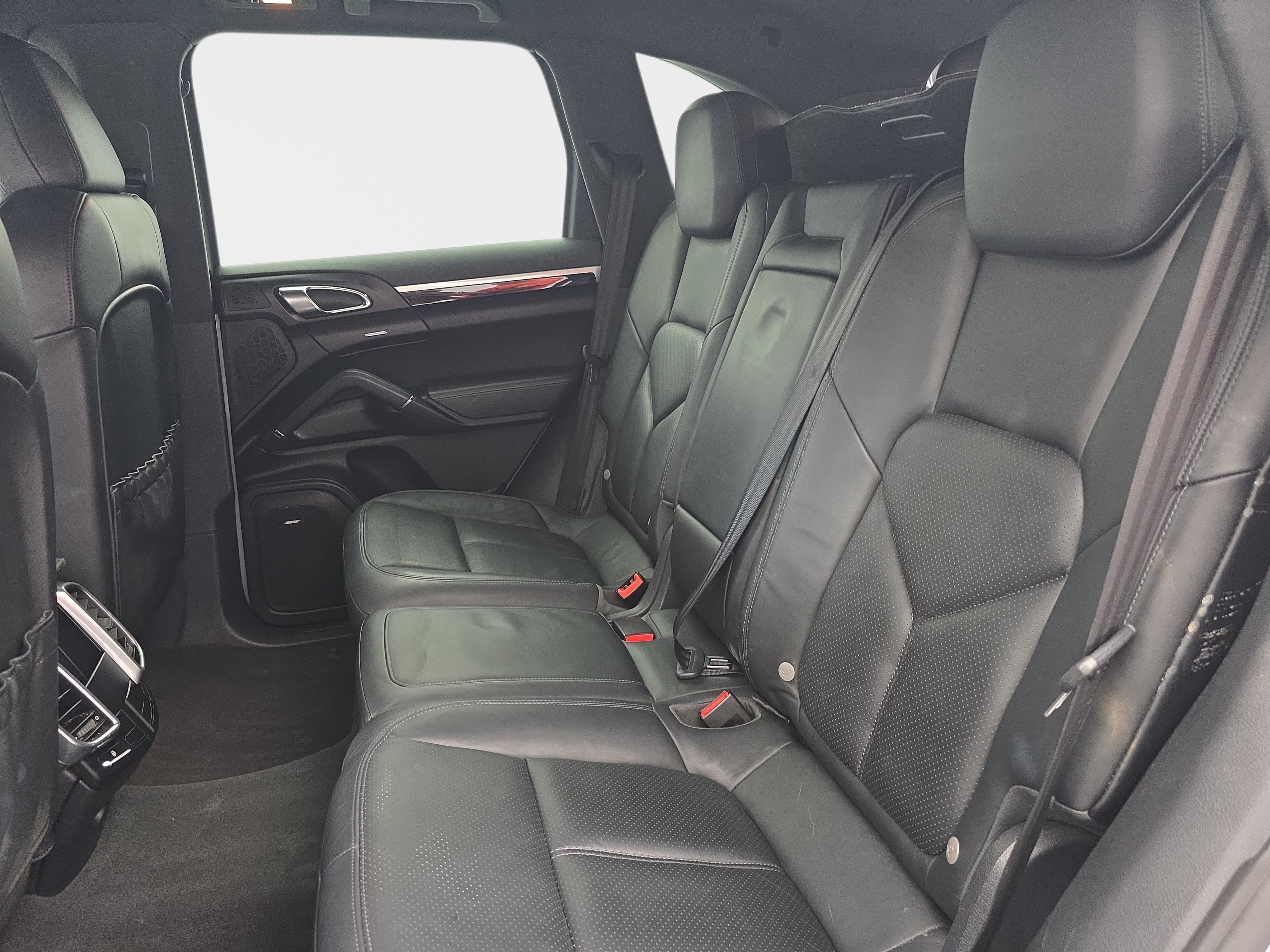 Used 2012 Porsche Cayenne AWD/4WD image 14