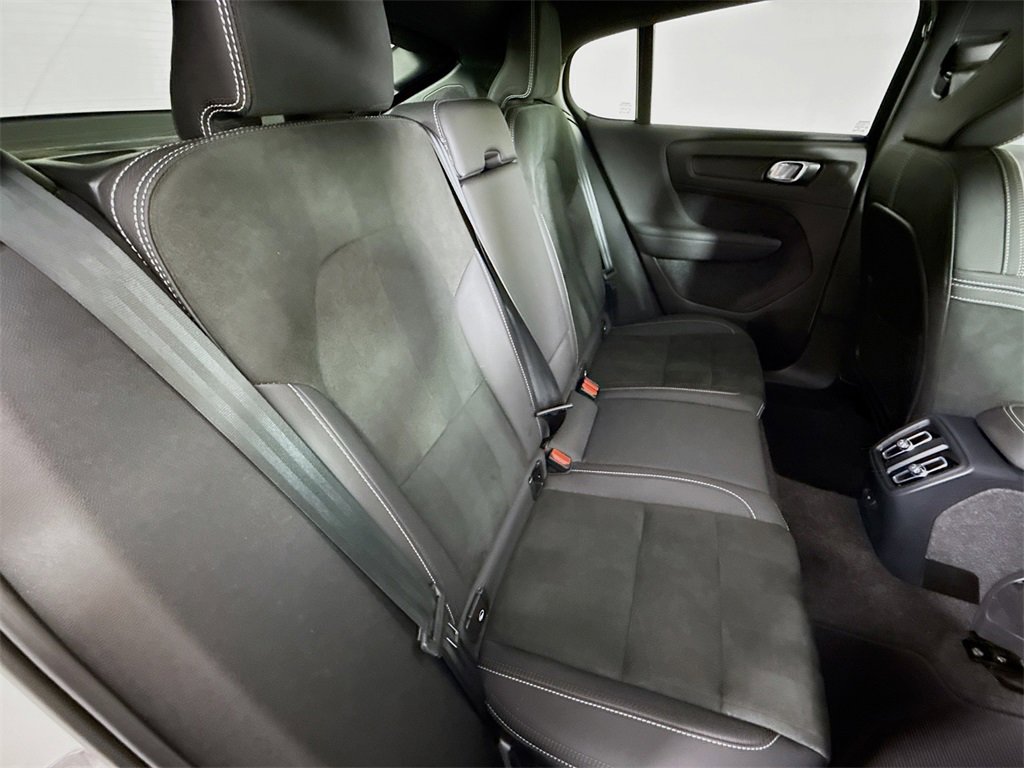 Used 2023 Volvo C40 P8 Recharge Plus image 26