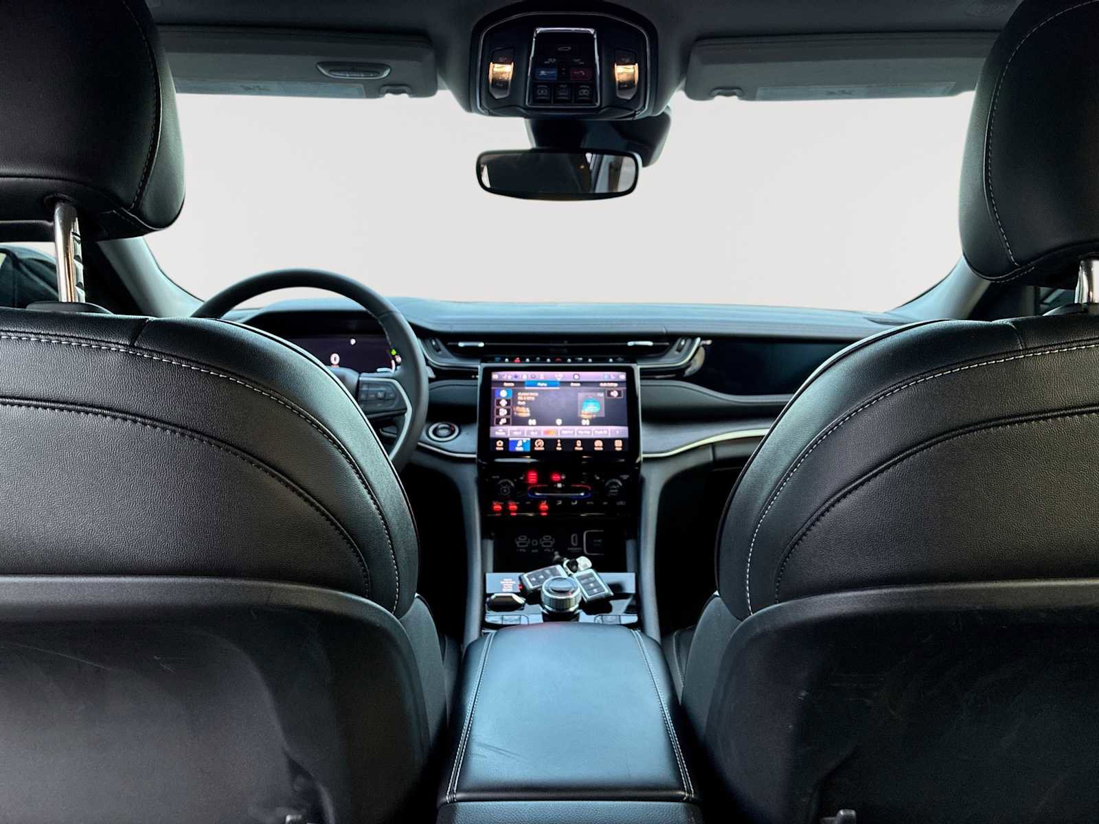 Used 2022 Jeep Grand Cherokee Limited 4xe image 21