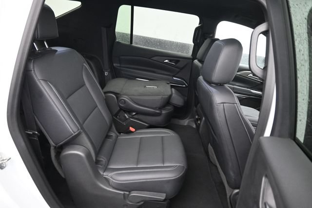 Used 2025 Chevrolet Traverse LT AWD/4WD image 8