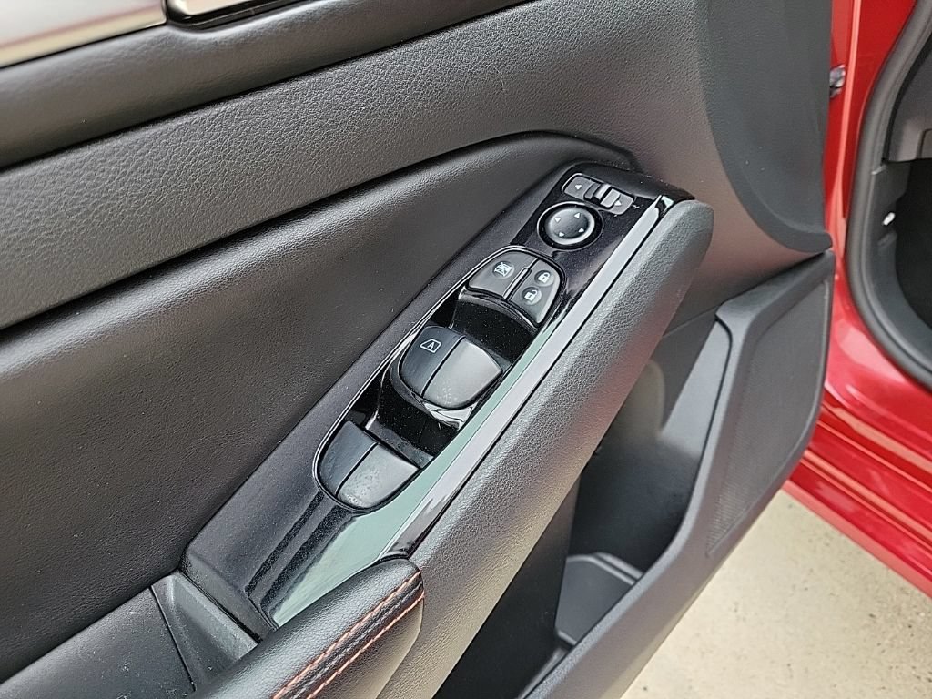 Used 2024 Nissan Altima 2.5 SR FWD image 29