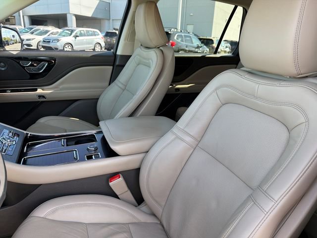 Used 2024 Lincoln Aviator Reserve w/ Equipment Group 201A image 18