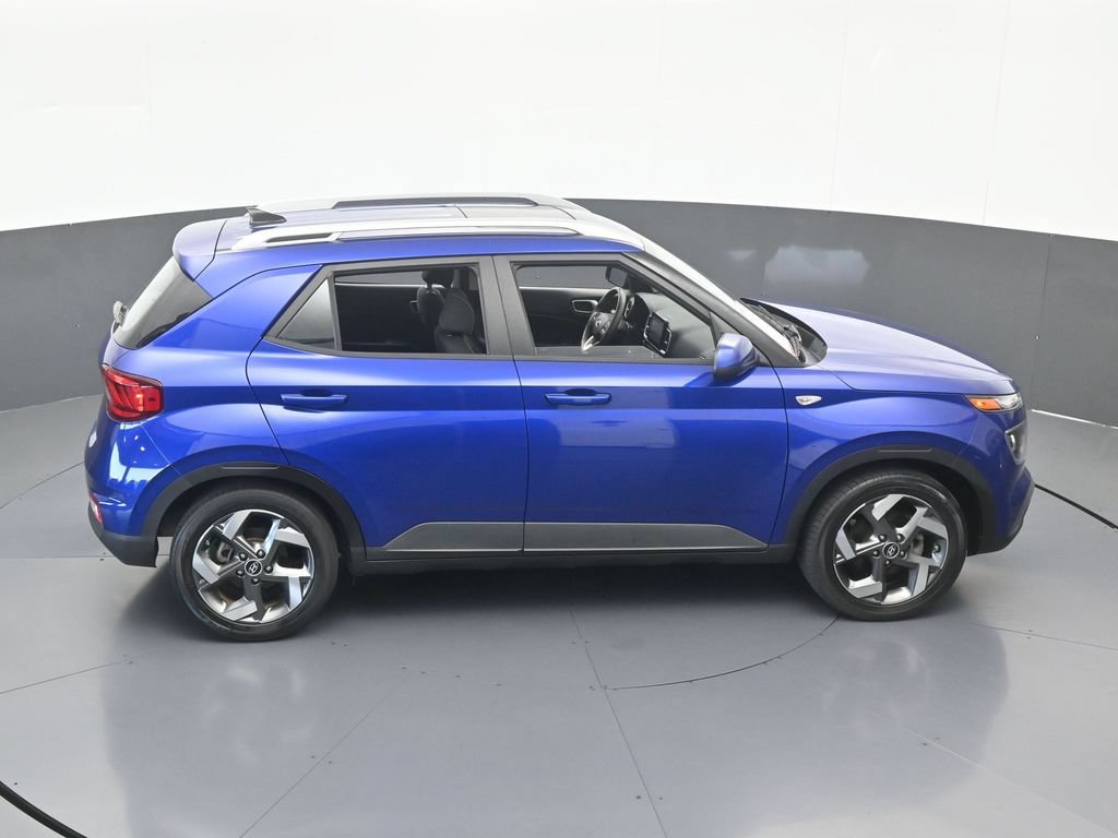 Used 2022 Hyundai Venue SEL FWD image 45