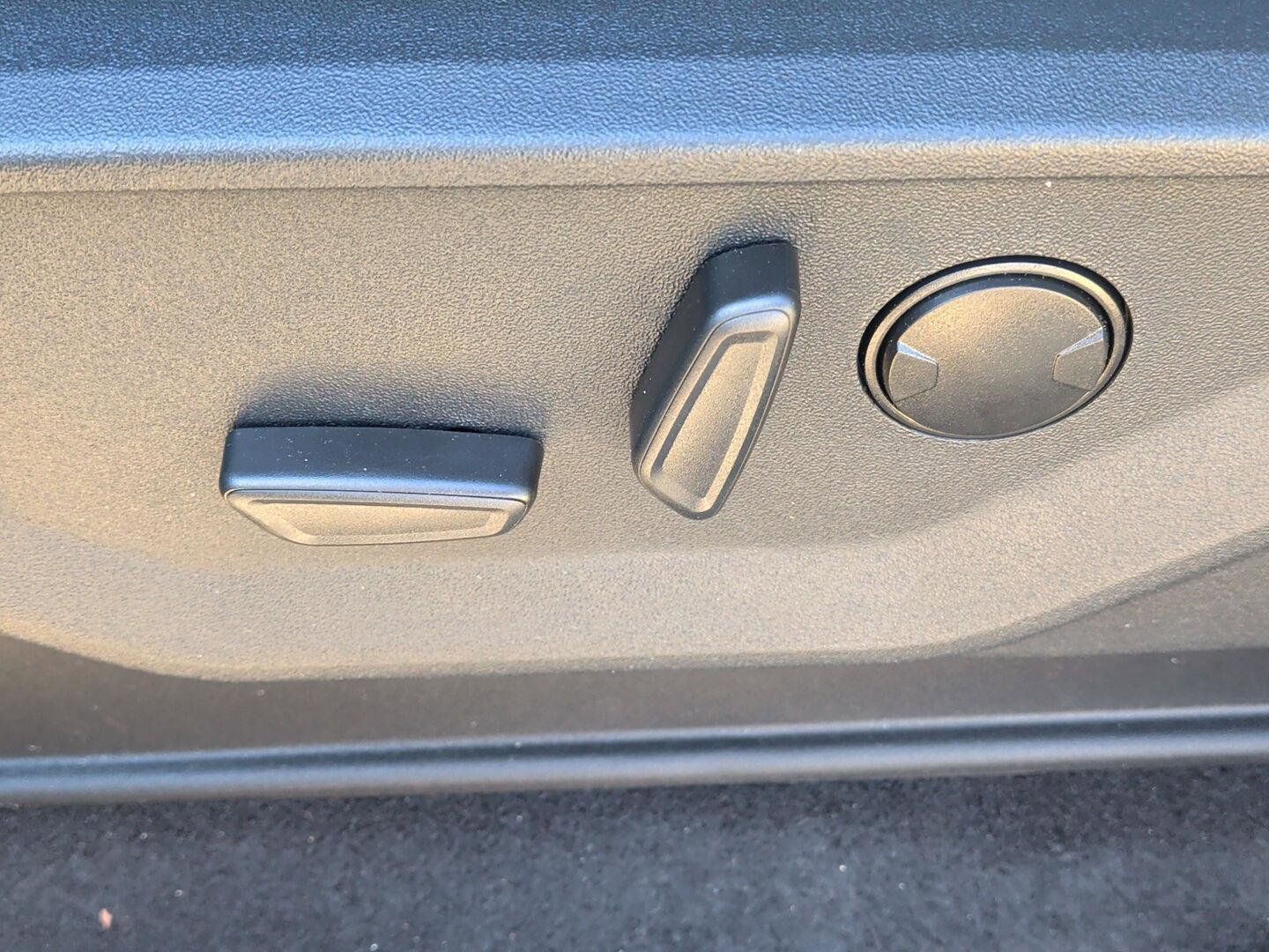 New 2026 Ford F150 Lariat w/ Equipment Group 501A Mid image 11