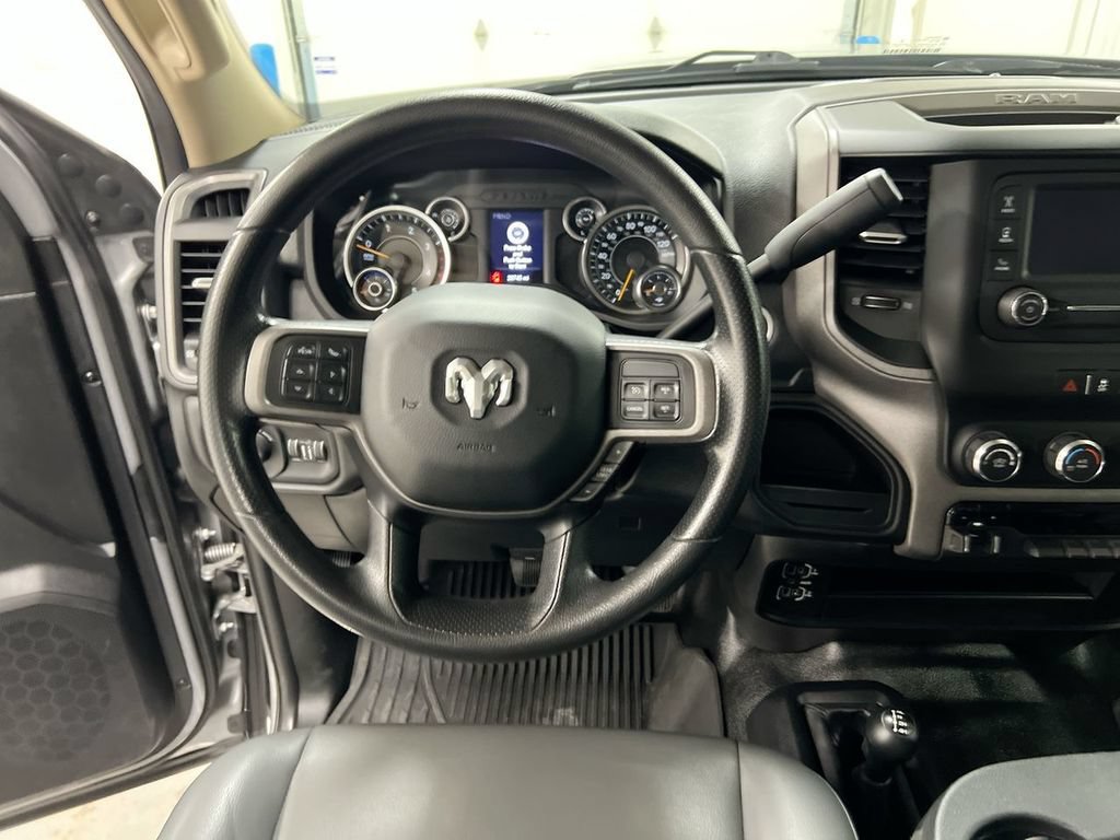 Used 2020 RAM 3500 Tradesman w/ Chrome Appearance Group AWD/4WD image 11