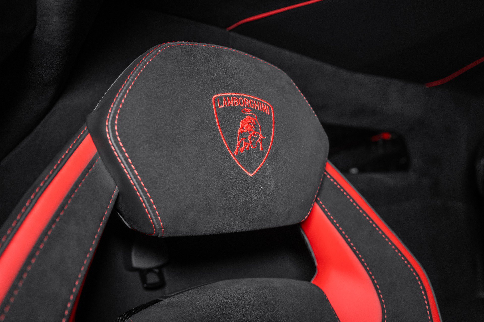 Used 2021 Lamborghini Aventador SVJ AWD/4WD image 52