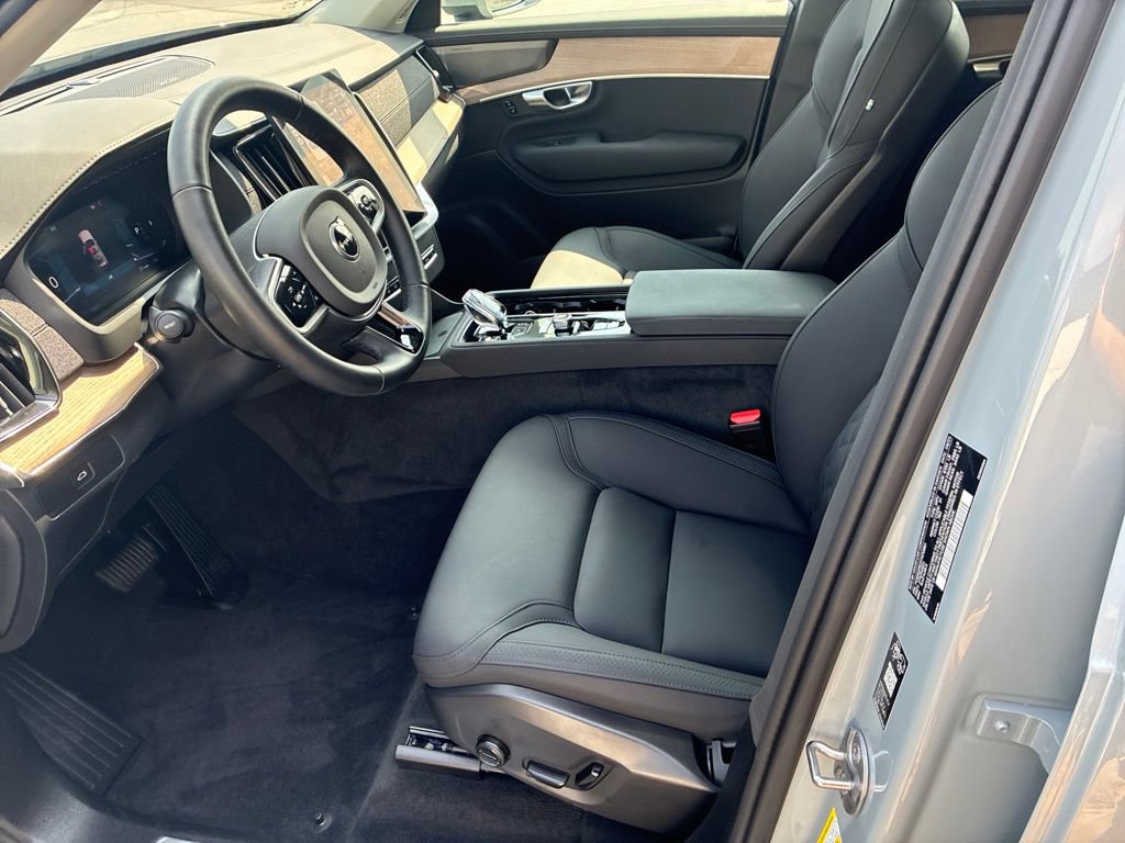 Certified 2026 Volvo XC90 B6 Plus AWD/4WD image 9