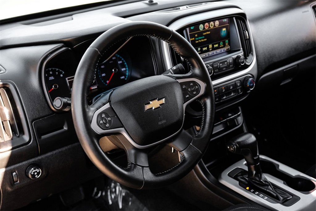 Used 2016 Chevrolet Colorado LT w/ LT Convenience Package image 12
