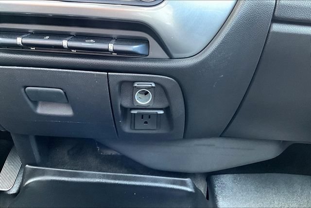 Used 2018 Chevrolet Silverado 1500 LT w/ All Star Edition AWD/4WD image 17