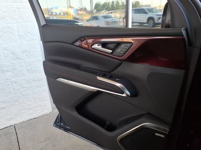 New 2027 Chevrolet Traverse RS FWD image 21