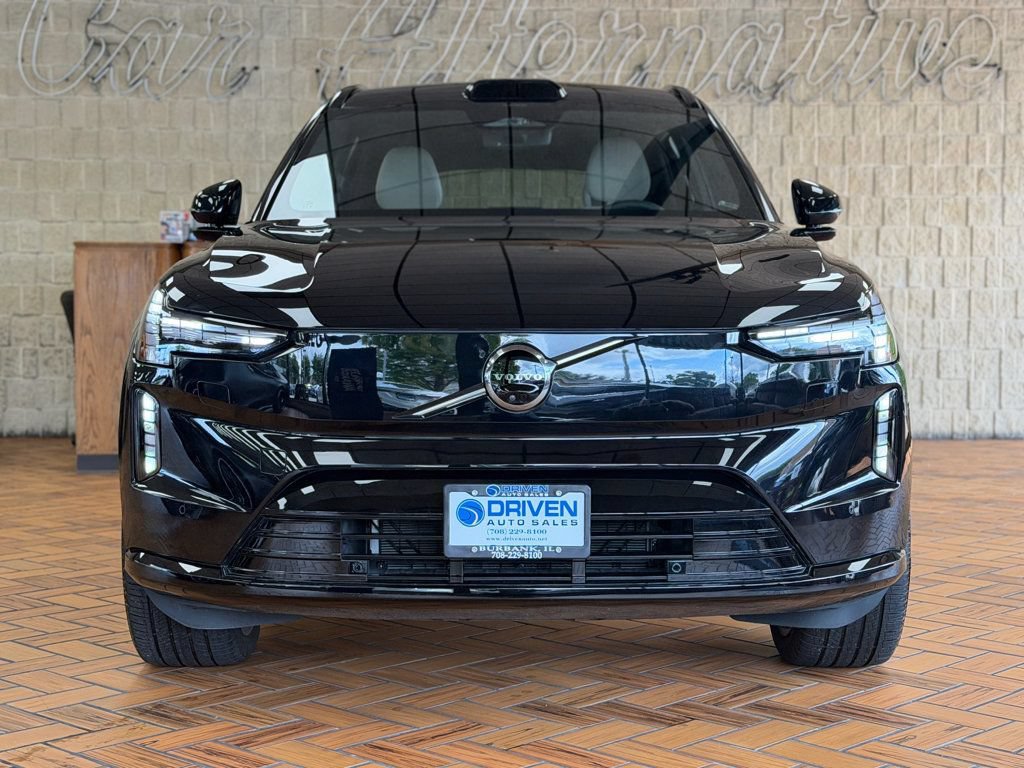 Used 2025 Volvo EX90 Plus AWD/4WD image 3