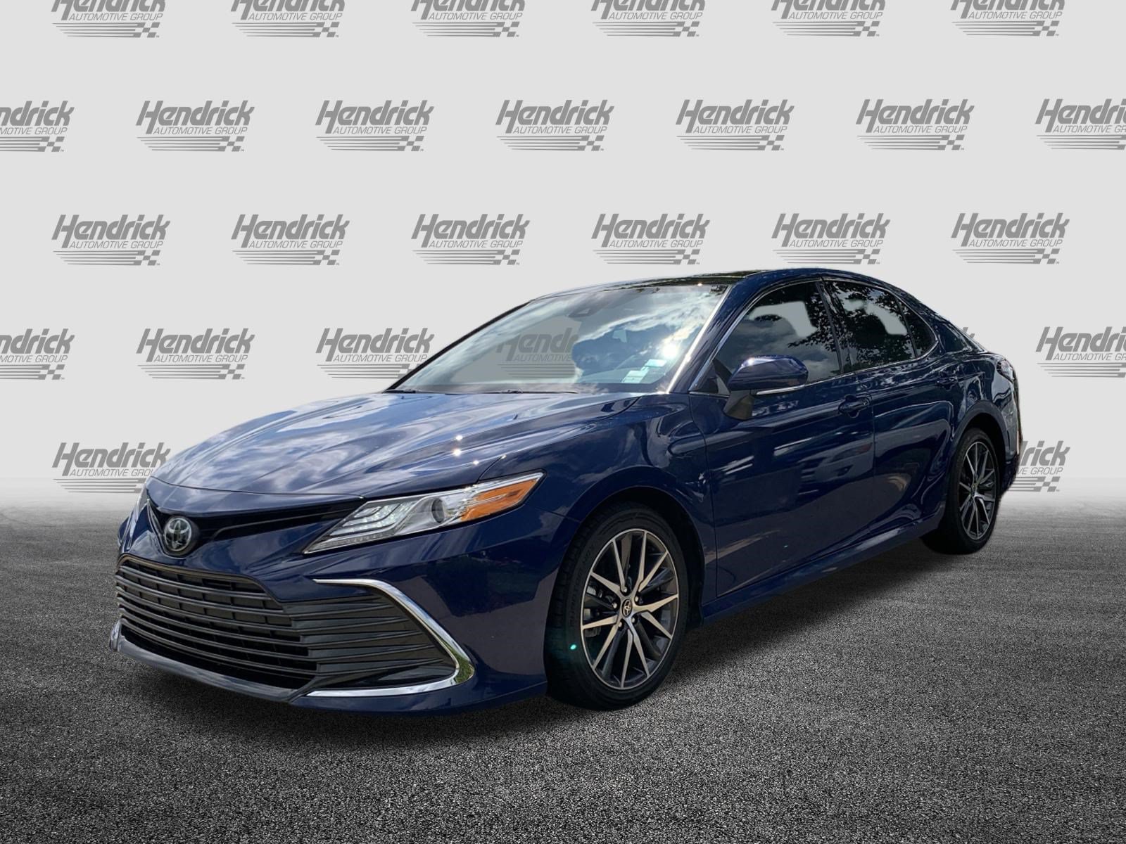 Used 2024 Toyota Camry XLE FWD image 5