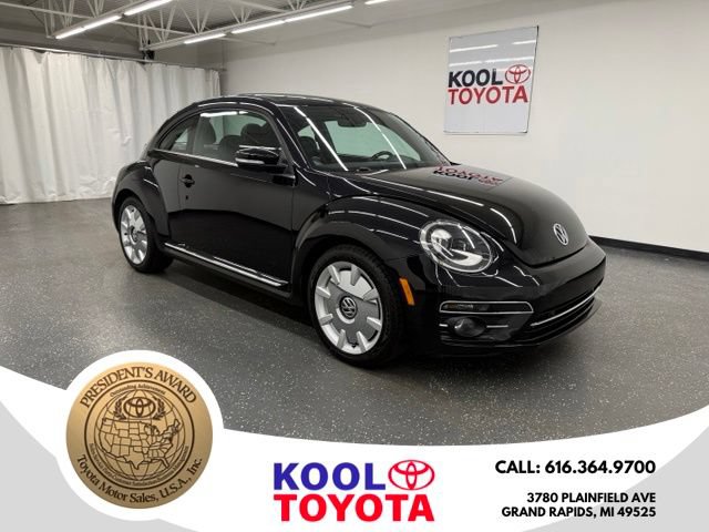 Used 2019 Volkswagen Beetle 2.0T SE w/ SE Premium Package FWD image 1