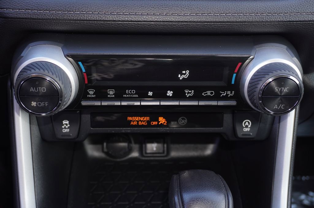 Certified 2020 Toyota RAV4 XLE w/ All Weather Liner Package FWD image 17
