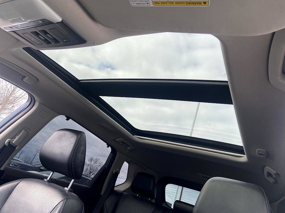 Used 2021 Nissan Rogue Platinum image 17