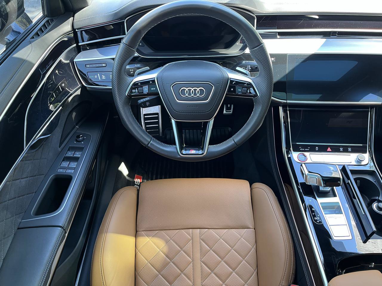 Used 2024 Audi S8 w/ S8 Black Optic Plus Package AWD/4WD image 5