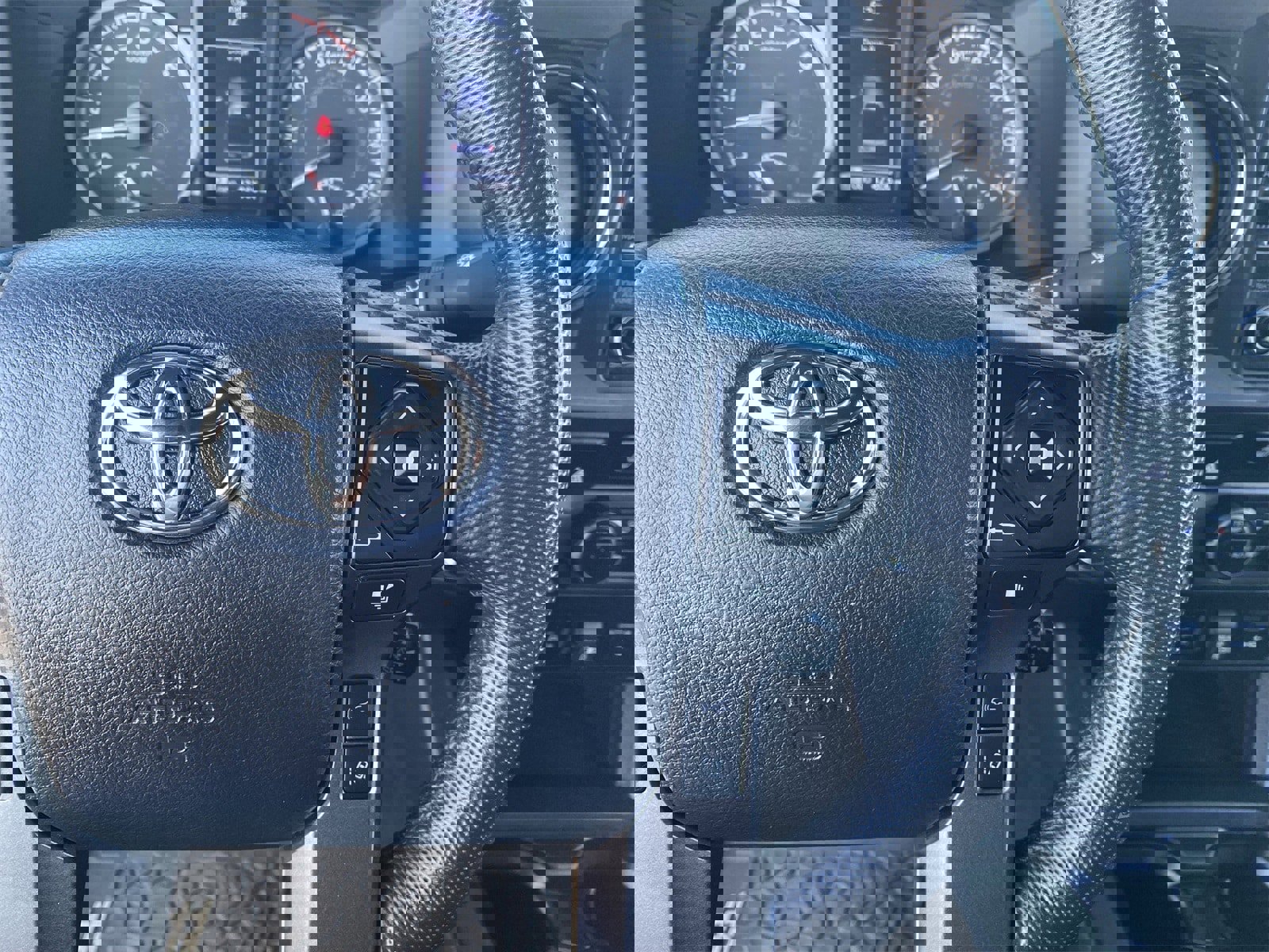 Used 2023 Toyota Tacoma TRD Pro image 26