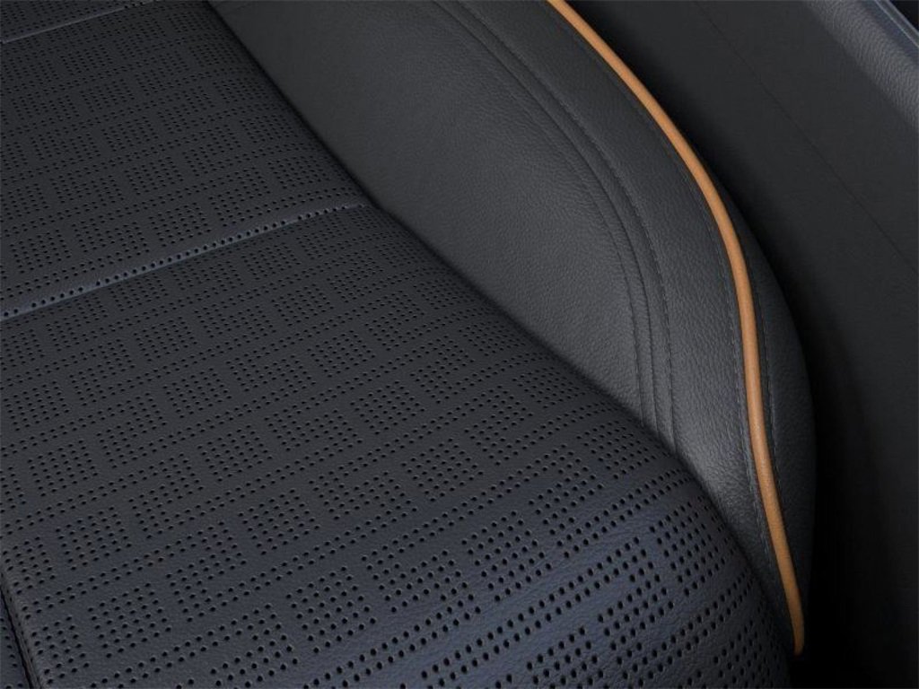 New 2025 Lincoln Aviator Black Label w/ Black Label Special Edition image 16