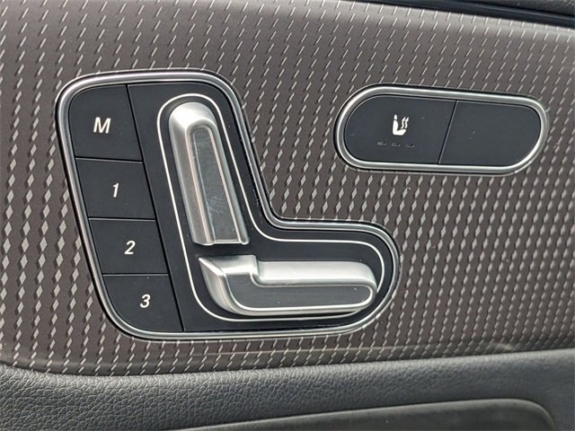 Used 2023 Mercedes-Benz GLA 250 4MATIC image 23