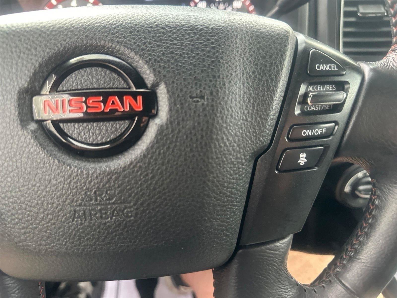 Used 2021 Nissan Titan PRO-4X w/ Pro-4x Convenience Package AWD/4WD image 33