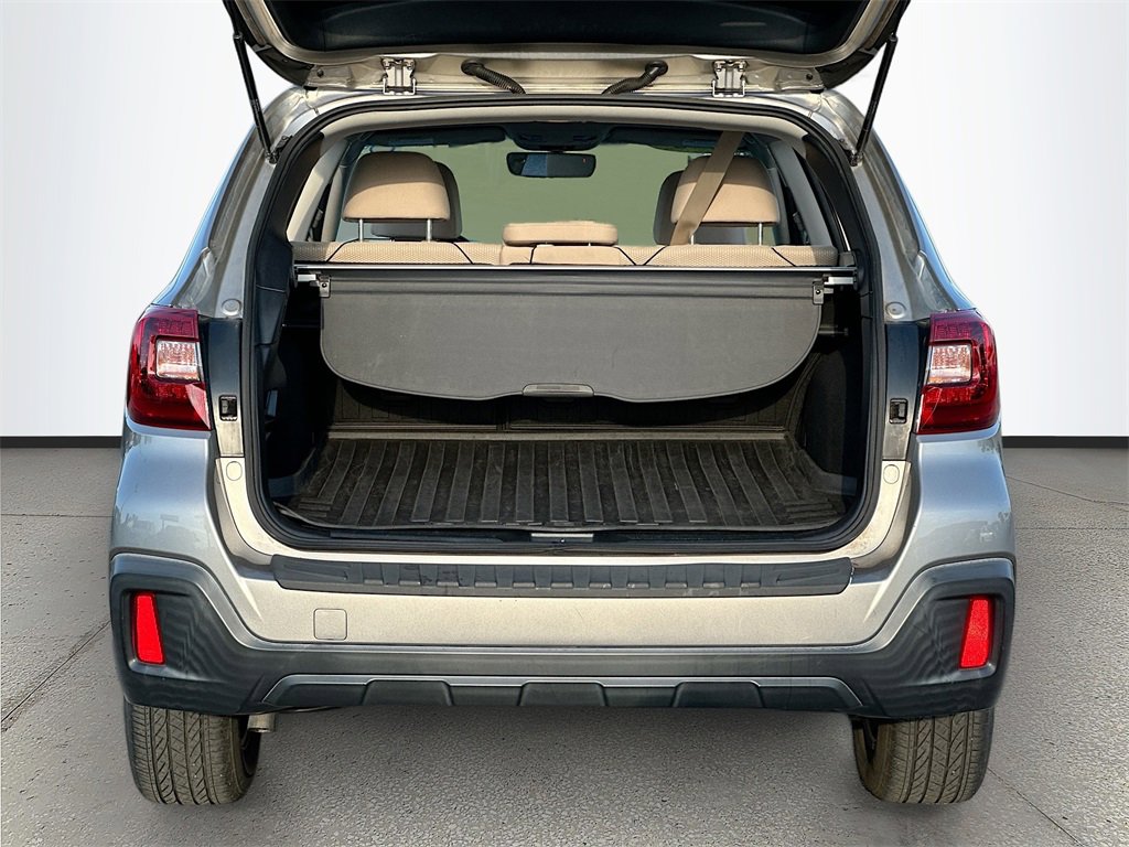 Used 2018 Subaru Outback 2.5i Premium image 23