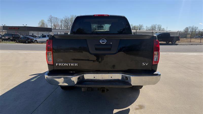 Used 2013 Nissan Frontier SV image 4
