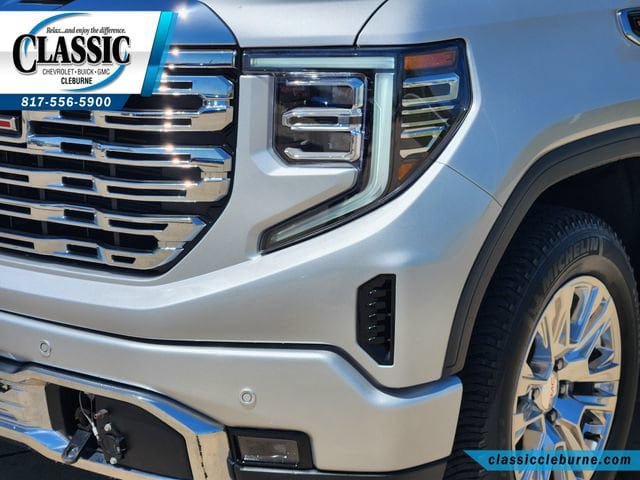 Used 2022 GMC Sierra 1500 Denali AWD/4WD image 11