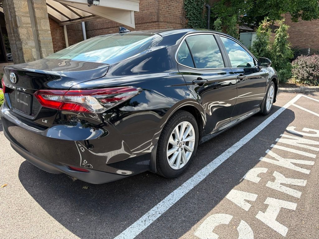 Used 2021 Toyota Camry LE w/ Convenience Package FWD image 6