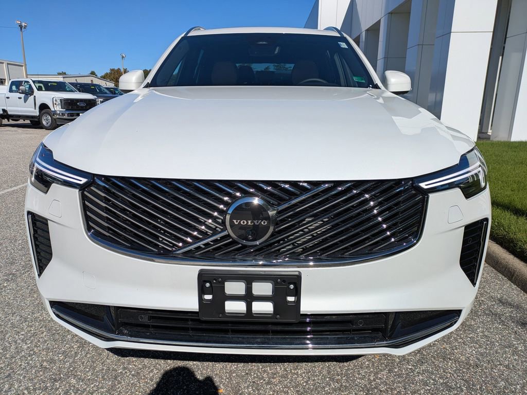 New 2026 Volvo XC90 B5 Plus w/ Protection Package Premier image 9