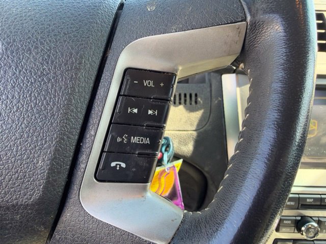Used 2010 Ford Fusion Hybrid FWD image 15