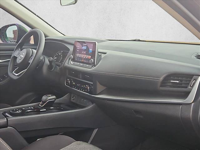 Used 2024 Nissan Rogue SV AWD/4WD image 21