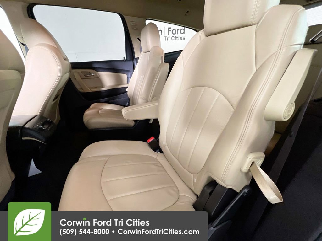 Used 2011 Chevrolet Traverse LTZ image 27