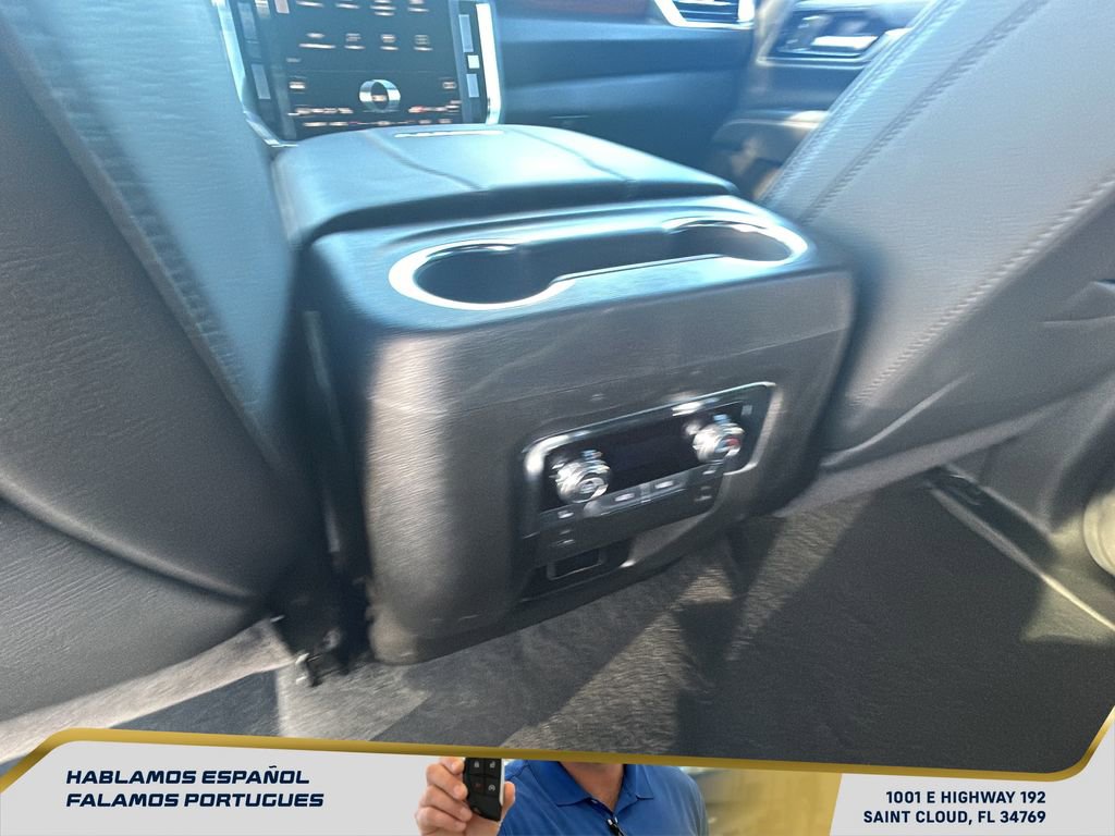 Used 2025 GMC Yukon XL Denali image 30