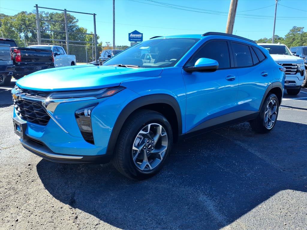 New 2026 Chevrolet Trax LT w/ LT Convenience Package FWD image 8