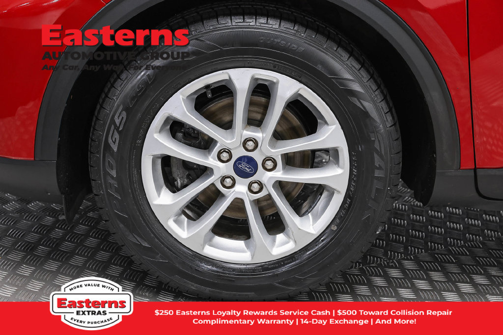 Used 2022 Ford Escape SE w/ Convenience Package FWD image 35