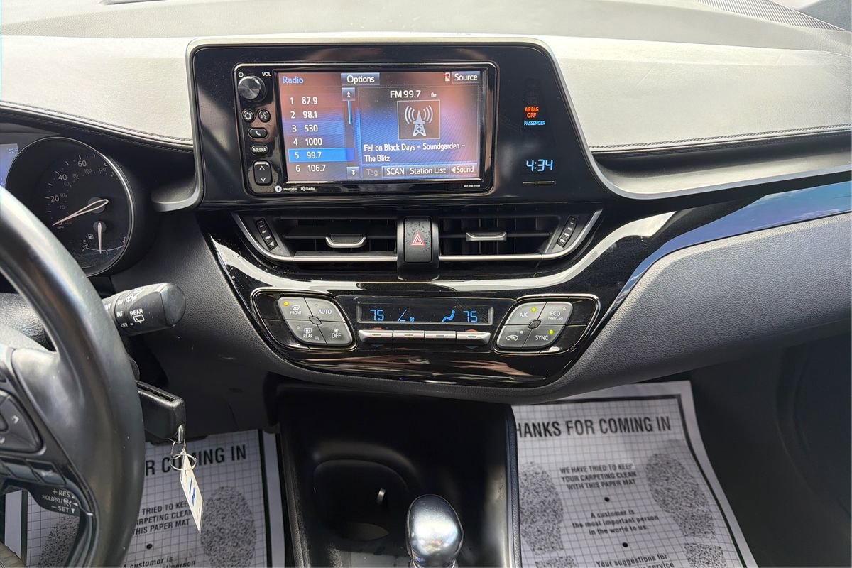 Used 2018 Toyota C-HR XLE image 12