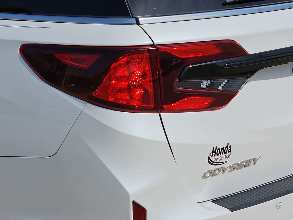 Used 2025 Honda Odyssey Elite image 21
