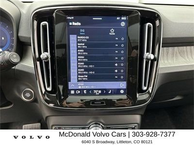 New 2025 Volvo XC40 B5 Plus w/ Protection Package Premier AWD/4WD image 15