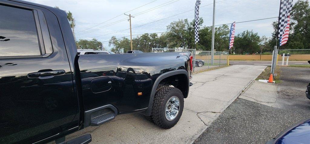 Used 2022 Chevrolet Silverado 3500 LT w/ Convenience Package AWD/4WD image 7
